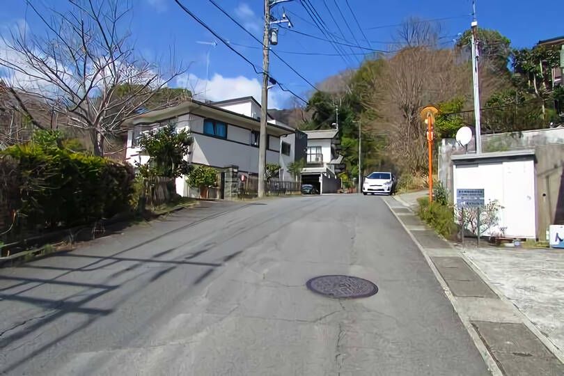 湯河原町宮上・敷地約100坪平坦整形地　日照良好の売地(古家有)