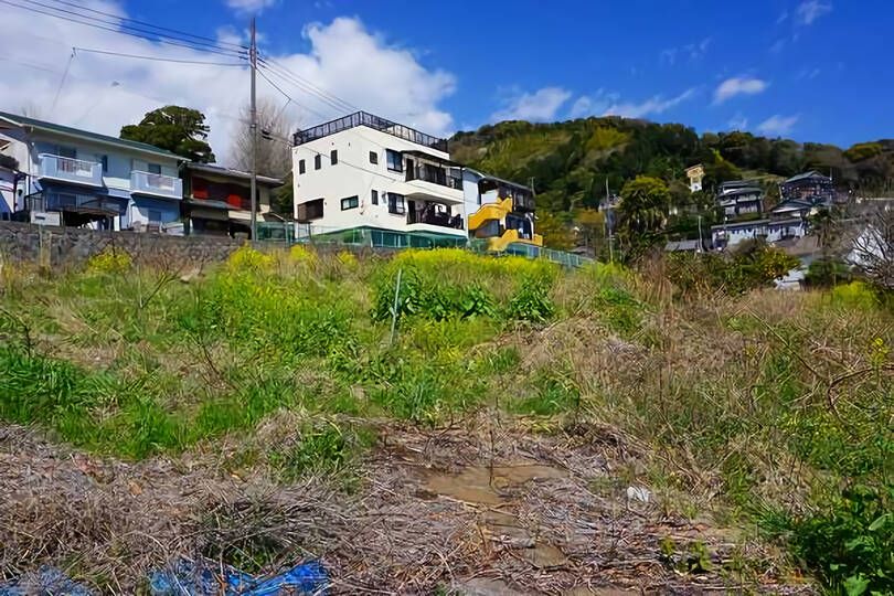 湯河原町城堀・299坪の陽当たりのよい広大な敷地