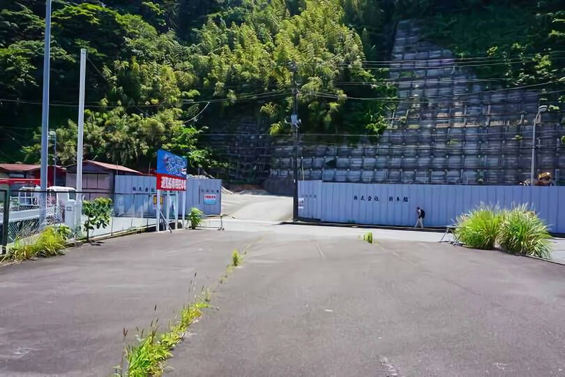 真鶴町真鶴・漁港目の前の敷地約143坪　駅から徒歩15分の売地