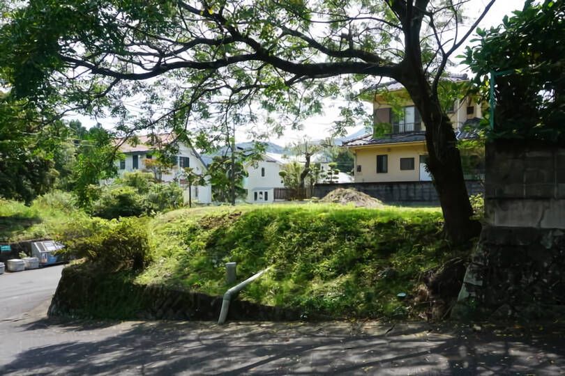湯河原万葉郷・敷地約63坪 陽当りの良い角地　温泉引込可能な売地