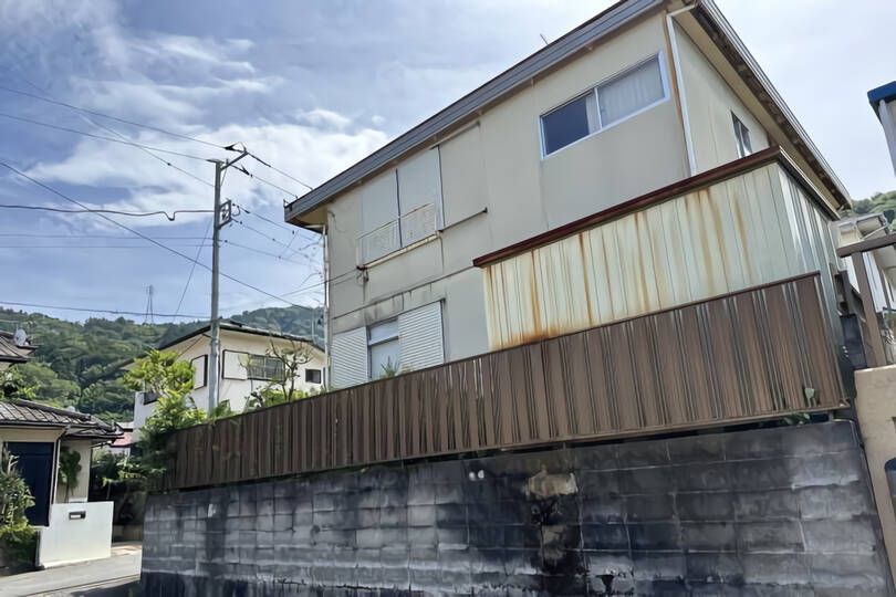 現地