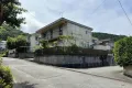 現地