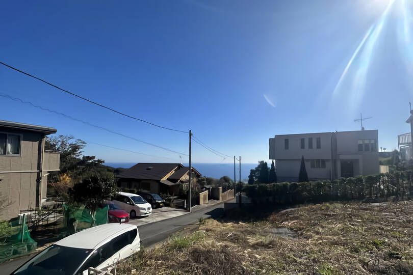 現地