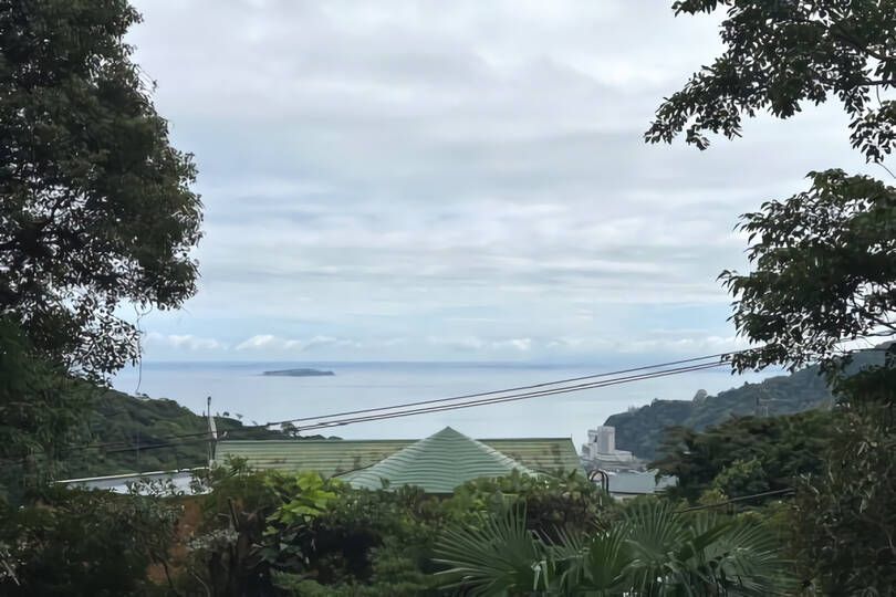 現地