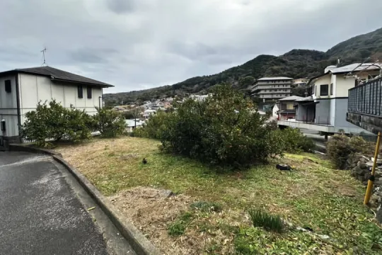 熱海市下多賀・敷地約102坪 駅徒歩圏 高台で陽当たり良好の売地