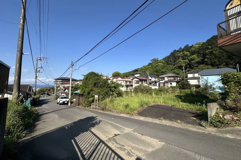 現地