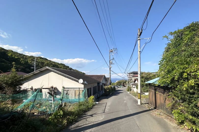 現地