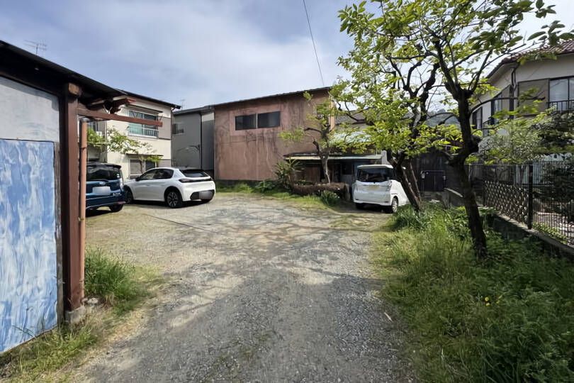 湯河原町土肥・一棟売りアパート＆古家付住宅用地　駅徒歩約7分
