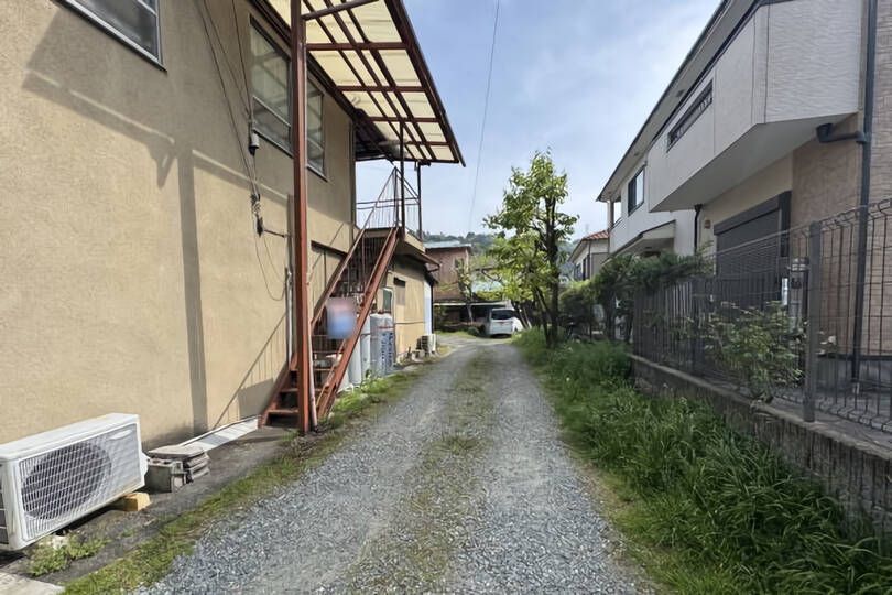 湯河原町土肥・一棟売りアパート＆古家付住宅用地　駅徒歩約7分