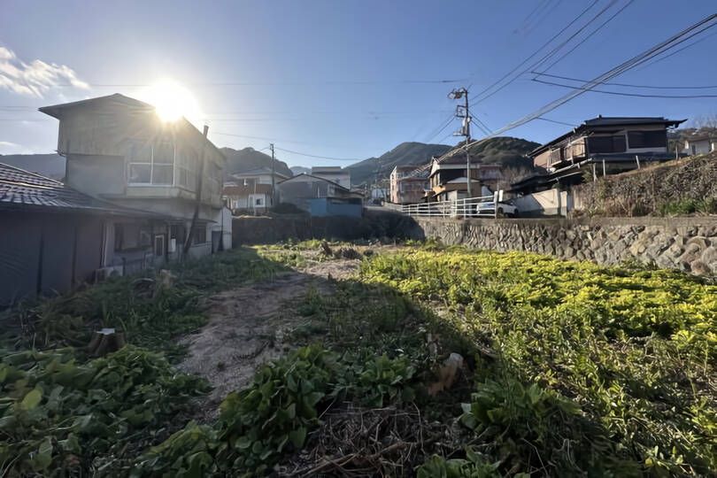 現地