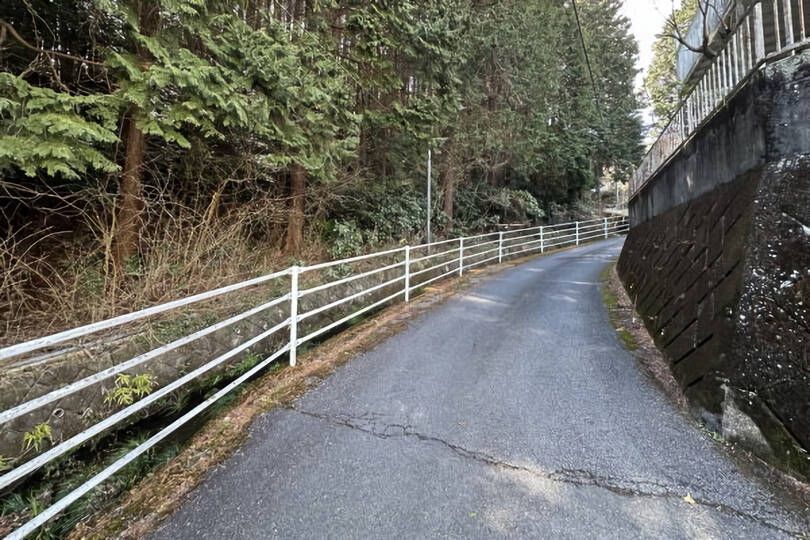 熱海市泉・緑に包まれる安らぎのある広大な敷地　約1915坪