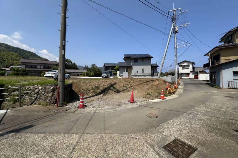 現地