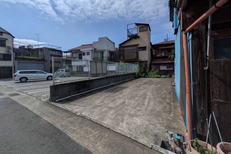 現地